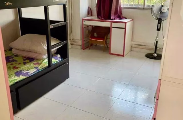 单间出租 • 西部集水区 • 243 Simei Street 5 • S$1100 • 3房(2臥室) • 普通房