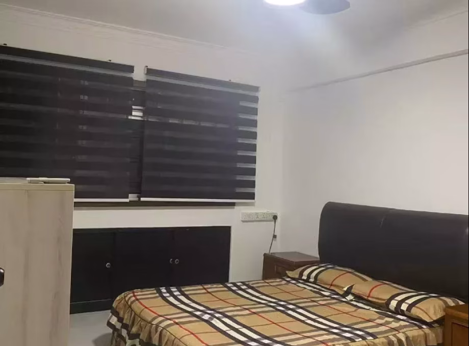 单间出租 • 林厝港 • 817 Jurong West Street 81 • S$1100 • 4房(3臥室) • 普通房 照片