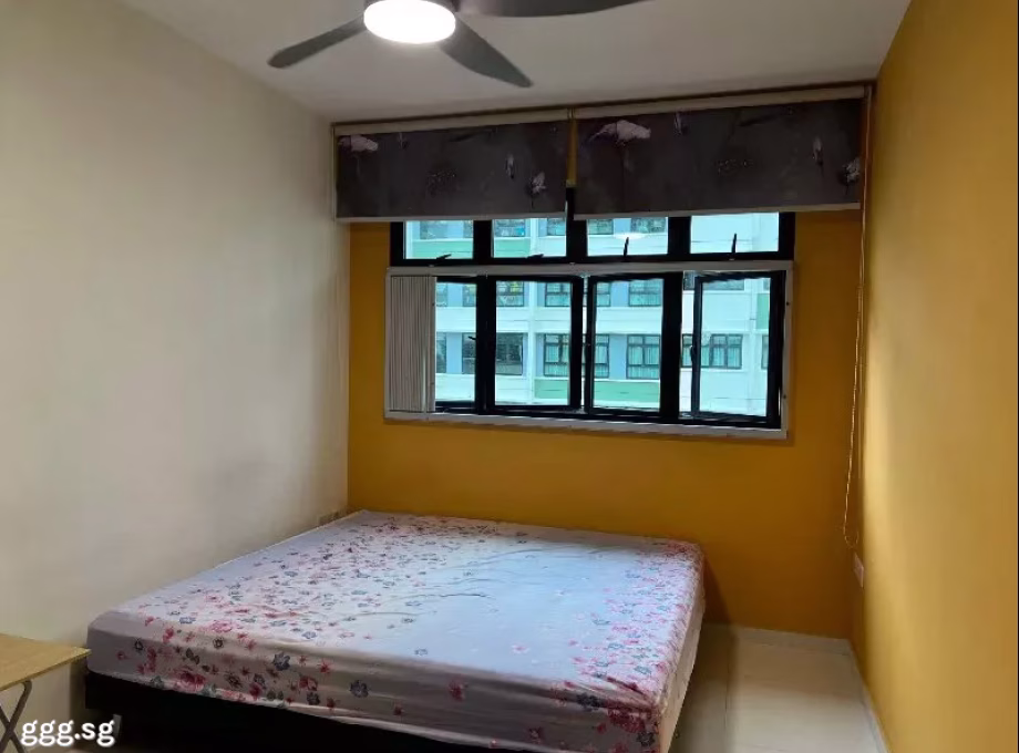 单间出租 • 梧槽 • 508B Yishun Avenue 4 • S$900 • 4房(3臥室) • 普通房 照片