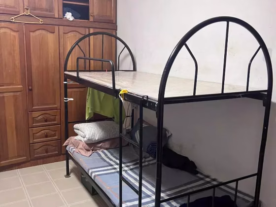 单间出租 • 新加坡河 • 234 Hougang Avenue 1 • S$400 • 5房(4臥室) • 普通房 照片