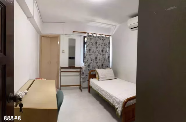 单间出租 • 武吉班让 • 310 Clementi Avenue 4 • S$1250 • 3房(2臥室) • 主人房