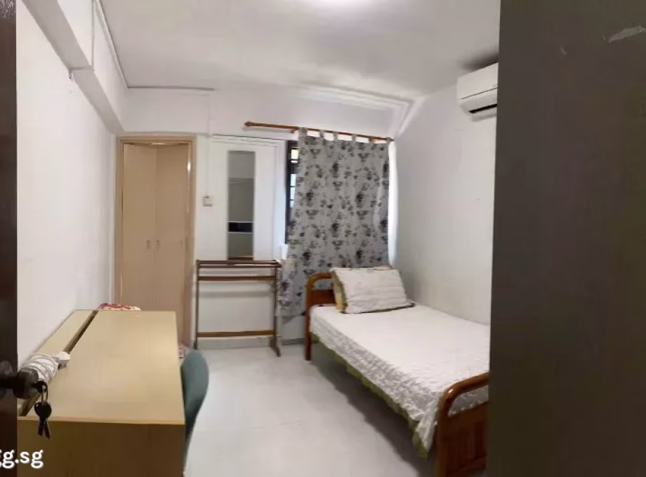 单间出租 • 武吉班让 • 310 Clementi Avenue 4 • S$1250 • 3房(2臥室) • 主人房 照片
