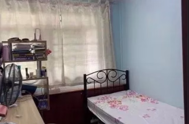 单间出租 • 三巴旺 • 735 Woodlands Circle • S$700 • 5房(4臥室) • 普通房