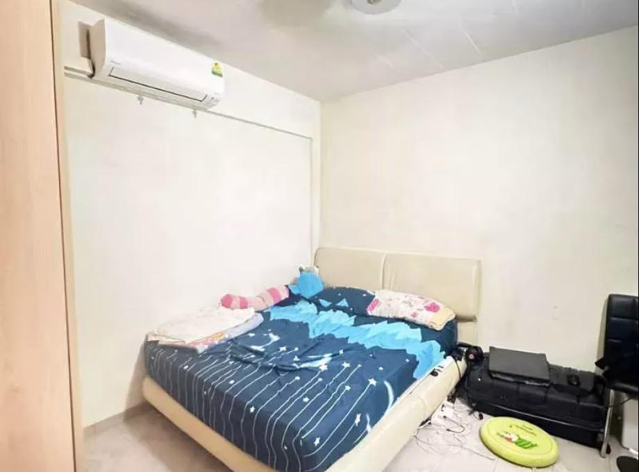 单间出租 • 梧槽 • 703 Yishun Avenue 5 • S$1150 • 3房(2臥室) • 普通房 照片