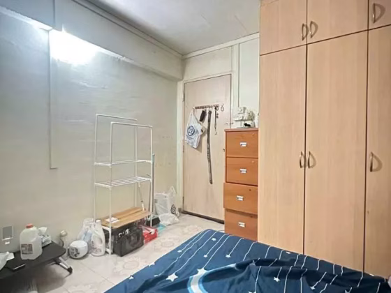 单间出租 • 梧槽 • 703 Yishun Avenue 5 • S$1150 • 3房(2臥室) • 普通房 照片