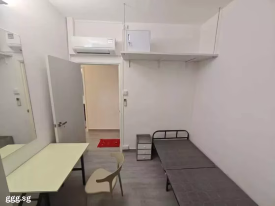 单间出租 • 纽顿 •  Novena Court • S$1100 • 住宅公寓 • 佣人房 照片