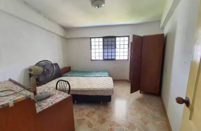 单间出租 • 新加坡河 • 327 Hougang Avenue 5 • S$750 • 3房(2臥室) • 普通房