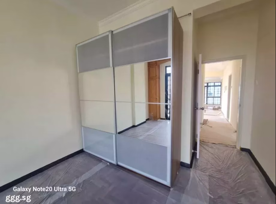单间出租 • 纽顿 •  Ampas Apartments • S$1800 • 共管公寓 • 主人房 照片
