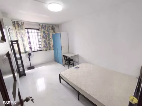 单间出租 • 芽笼 • 414 Choa Chu Kang Avenue 4 • S$800 • 4房(3臥室) • 普通房 照片