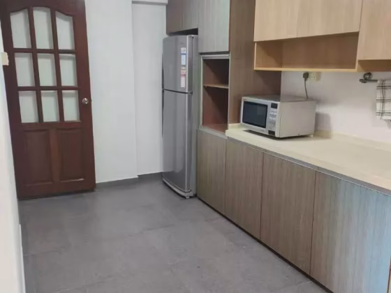 单间出租 • 金文泰 • 105 Spottiswoode Park Road • S$1350 • 3房(2臥室) • 主人房 照片