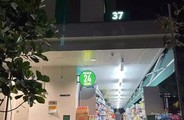 单间出租 • 欧南 • 37A Eunos Road 2 • S$890 • 4房(3臥室) • 普通房