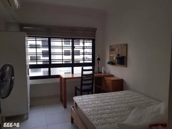单间出租 • 林厝港 • 660D Jurong West Street 64 • S$1050 • 4房(3臥室) • 普通房 照片