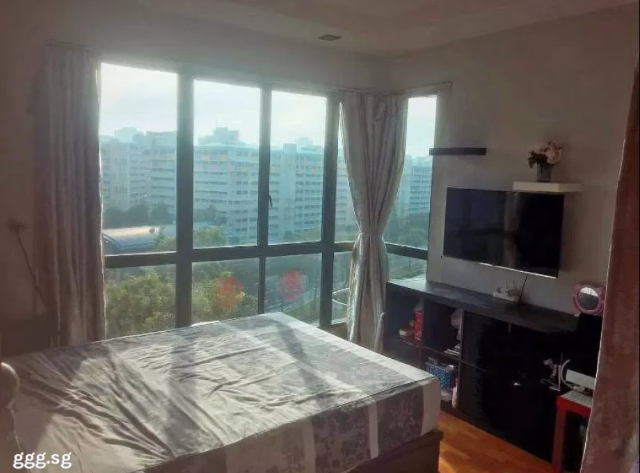 单间出租 • 芽笼 •  Palm Gardens • S$1500 • 住宅公寓 • 主人房 照片