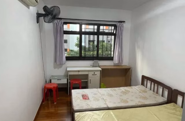 单间出租 • 林厝港 • 673B Jurong West Street 65 • S$1200 • 5房(4臥室) • 普通房