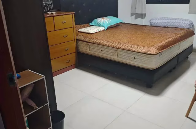 单间出租 • 巴耶利峇 • 230 Jurong East Street 21 • S$1100 • 3房(2臥室) • 普通房