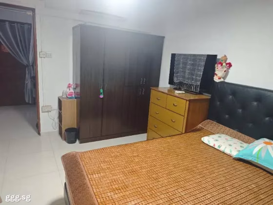 单间出租 • 巴耶利峇 • 230 Jurong East Street 21 • S$1100 • 3房(2臥室) • 普通房 照片