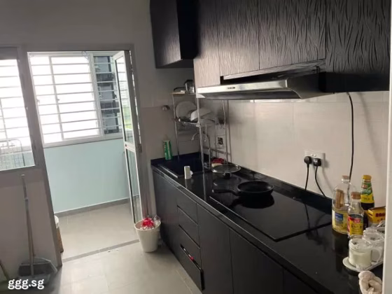 单间出租 • 梧槽 • 671B Yishun Avenue 4 • S$900 • 3房(2臥室) • 普通房 照片