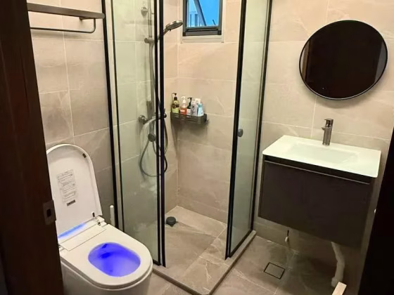 单间出租 • 西部集水区 •  Tampines Street 64 • S$1000 • 5房(4臥室) • 普通房 照片