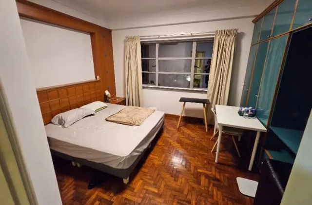 单间出租 • 西部群岛 •  The Riverside Piazza • S$2500 • 住宅公寓 • 主人房