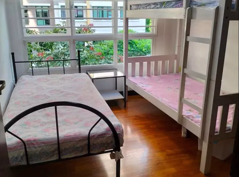 单间出租 • 碧山 • 293C Compassvale Crescent • S$550 • 3房(2臥室) • 床位出租 照片