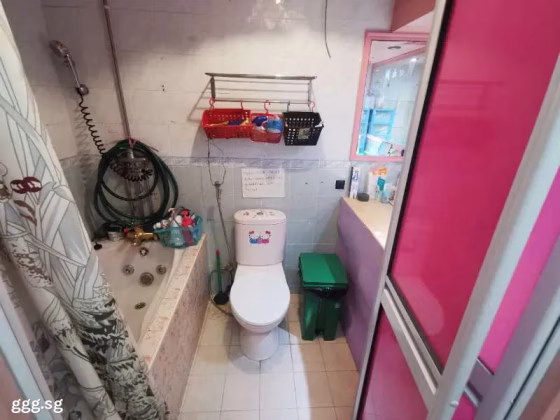 单间出租 • 金文泰 • 19 Jalan Membina • S$575 • 5房(4臥室) • 床位出租 照片