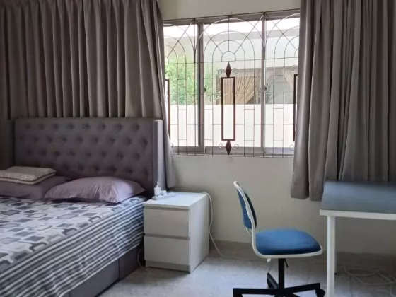 单间出租 • 新加坡河 •  Charlton Park • S$2600 • 优质洋房 • 主人房 照片