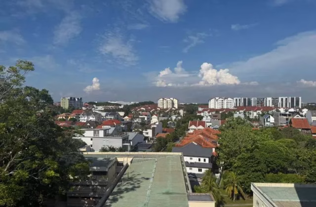 单间出租 • 西部集水区 • 160 Simei Road • S$1400 • 5房(4臥室) • 主人房
