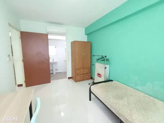 整套出租 • 金文泰 • 95C Henderson Road • S$3200 • 3房(2臥室) • 760ft² / 70m² 照片