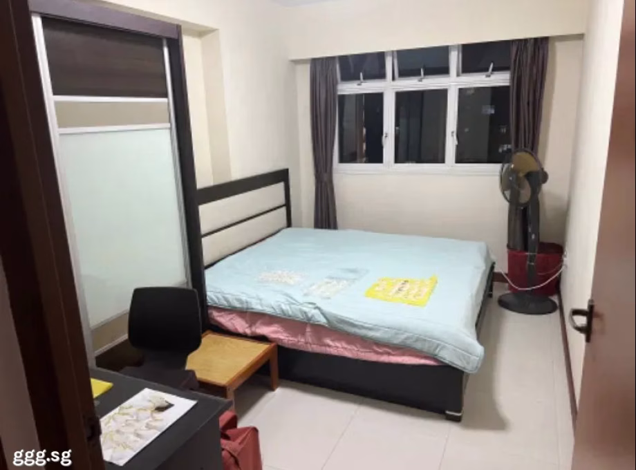 单间出租 • 梧槽 • 316C Yishun Avenue 9 • S$800 • 3房(2臥室) • 普通房 照片