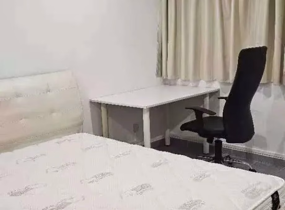 单间出租 • 诺维娜 •  Bukit Timah Plaza / Sherwood Towers • S$1600 • 住宅公寓 • 主人房 照片