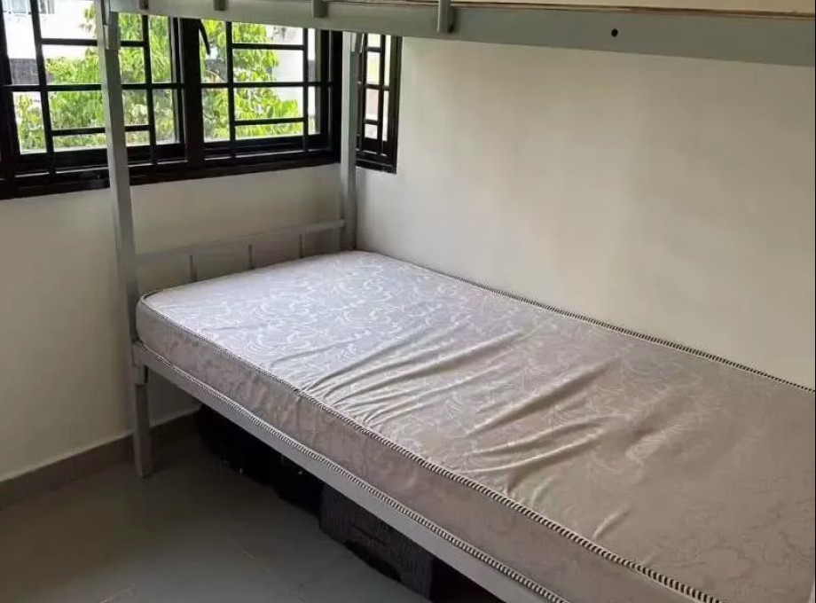 单间出租 • 乌节 • 320 Ang Mo Kio Avenue 1 • S$800 • 3房(2臥室) • 佣人房 照片