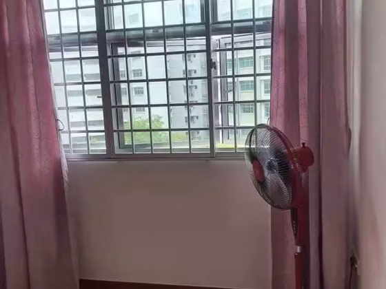 单间出租 • 梧槽 • 431A Yishun Avenue 1 • S$800 • 4房(3臥室) • 普通房 照片