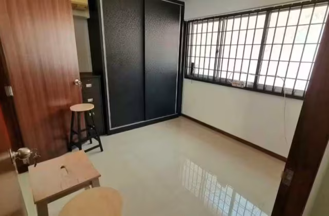 单间出租 • 中央集水区 • 539 Serangoon North Avenue 4 • S$850 • 执行组屋 • 佣人房