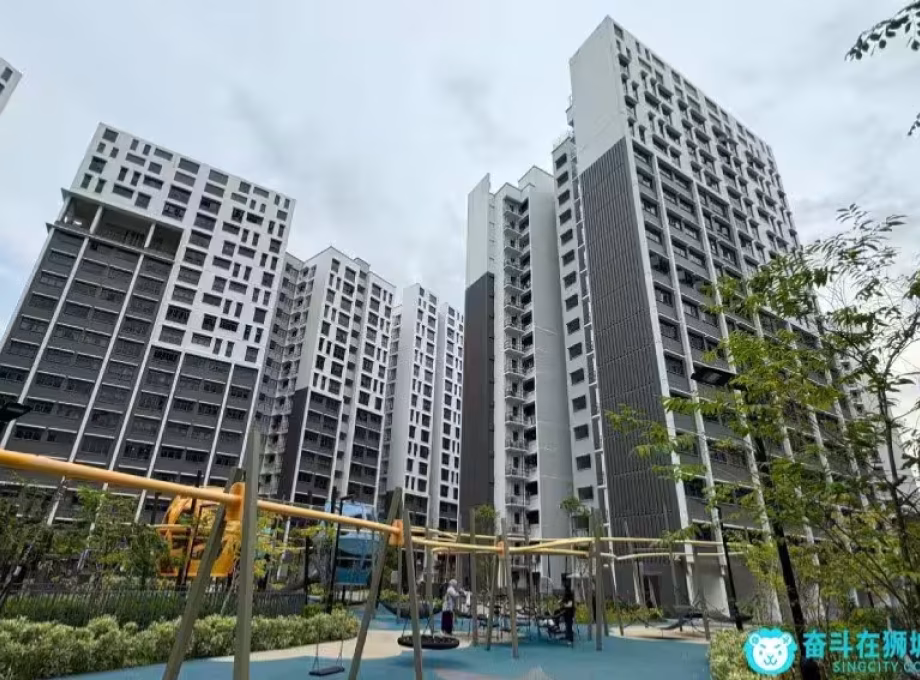 单间出租 • 碧山 •  Sengkang East Drive • S$850 • 5房(4臥室) • 普通房 照片