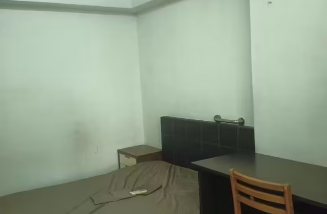 单间出租 • 三巴旺 • 738 Woodlands Circle • S$1300 • 4房(3臥室) • 主人房