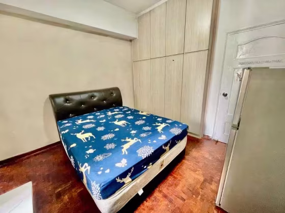 单间出租 • 欧南 •  Moro Mansion • S$1480 • 住宅公寓 • 主人房 照片