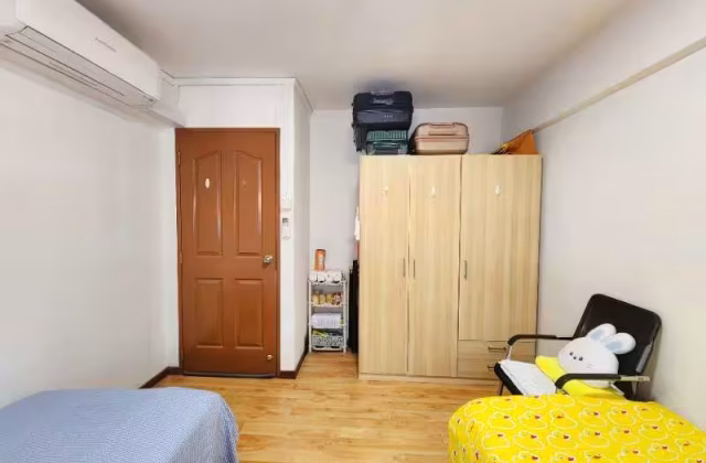单间出租 • 中央集水区 • 330 Serangoon Avenue 3 • S$1200 • 3房(2臥室) • 普通房