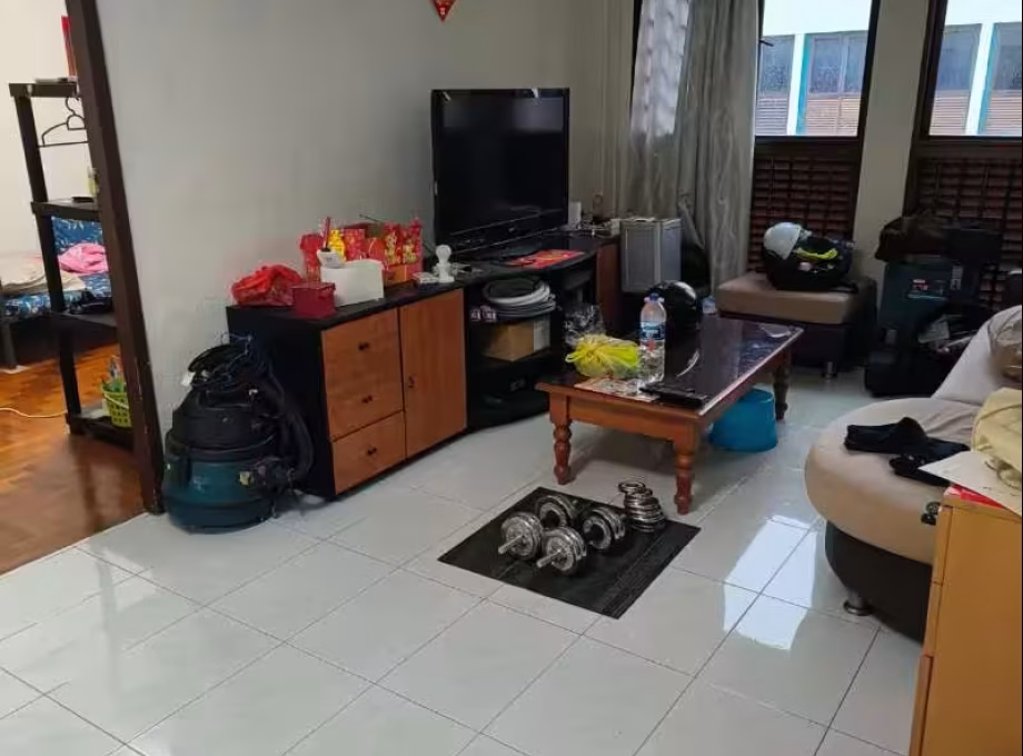 单间出租 • 马林百列 • 186 Toa Payoh Central • S$400 • 4房(3臥室) • 床位出租 照片