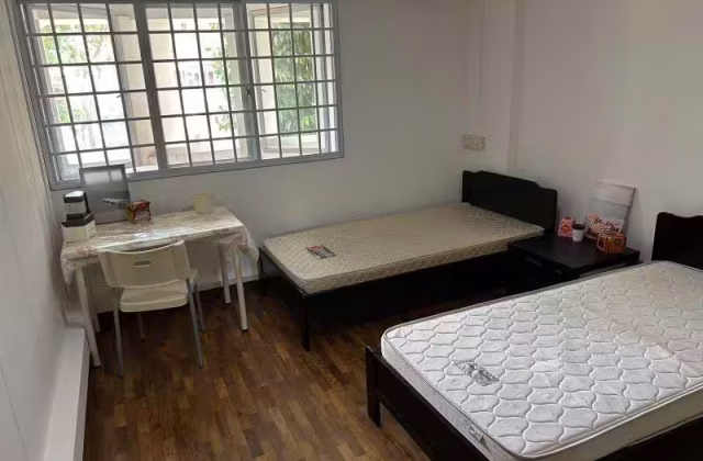 单间出租 • 新加坡河 • 853 Hougang Central • S$600 • 5房(4臥室) • 普通房