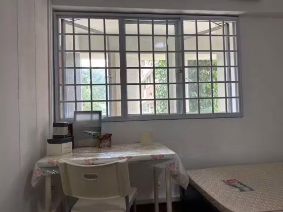 单间出租 • 新加坡河 • 853 Hougang Central • S$600 • 5房(4臥室) • 普通房 照片