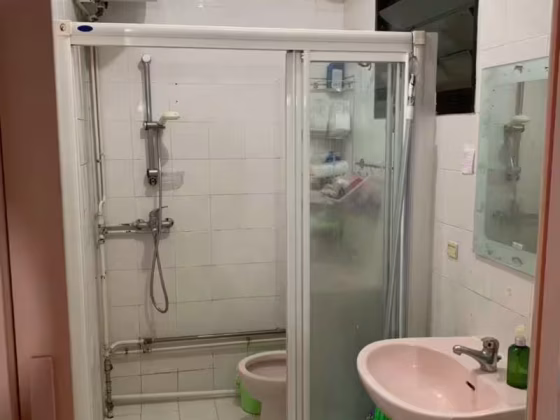 单间出租 • 新加坡河 • 853 Hougang Central • S$600 • 5房(4臥室) • 普通房 照片