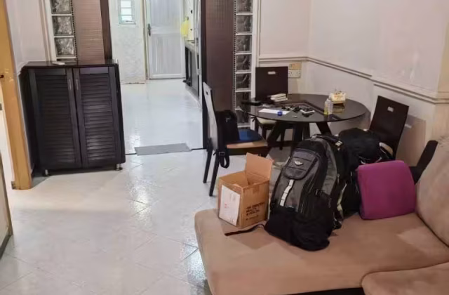 单间出租 • 马林百列 • 1 Lorong 7 Toa Payoh • S$1200 • 3房(2臥室) • 普通房