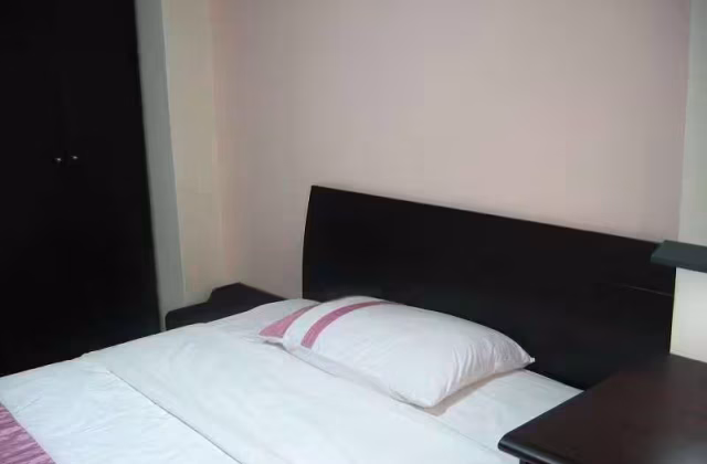 单间出租 • 林厝港 • 671C Jurong West Street 65 • S$950 • 执行组屋 • 佣人房