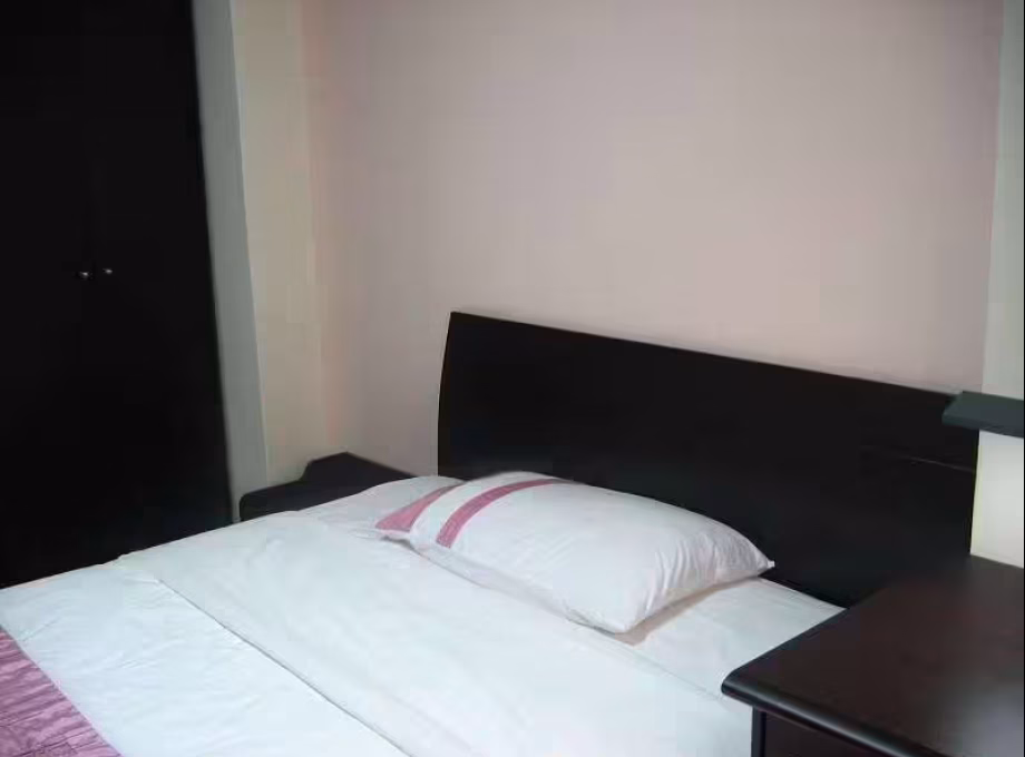 单间出租 • 林厝港 • 671C Jurong West Street 65 • S$950 • 执行组屋 • 佣人房 照片