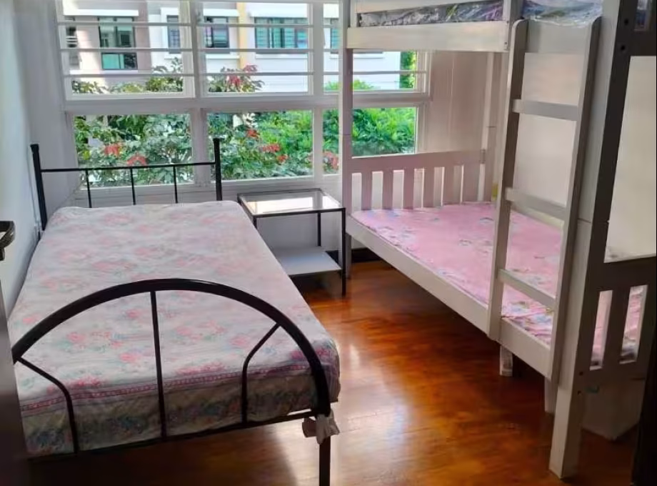 单间出租 • 碧山 • 287A Compassvale Crescent • S$500 • 4房(3臥室) • 床位出租 照片
