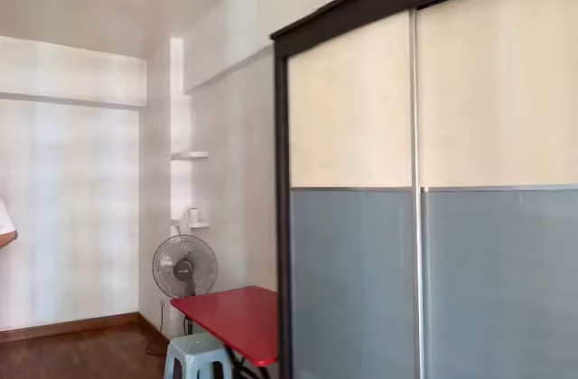单间出租 • 裕廊西 • 986B Jurong West Street 93 • S$1000 • 3房(2臥室) • 普通房