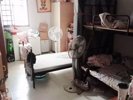 单间出租 • 后港 • 130 Lorong Ah Soo • S$400 • 3房(2臥室) • 床位出租 照片
