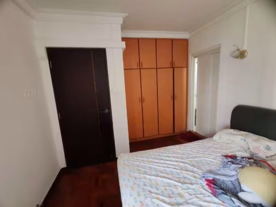 单间出租 • 碧山 • 122A Sengkang East Way • S$1200 • 3房(2臥室) • 主人房 照片