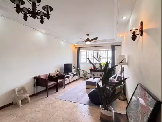 房屋出售 • 三巴旺 • 357 Woodlands Avenue 5 • S$900000 • 执行组屋 • 1549ft² / 143m² 照片