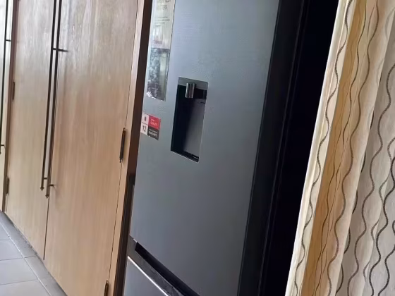 单间出租 • 武吉班让 • 305 Clementi Avenue 4 • S$1300 • 4房(3臥室) • 普通房 照片